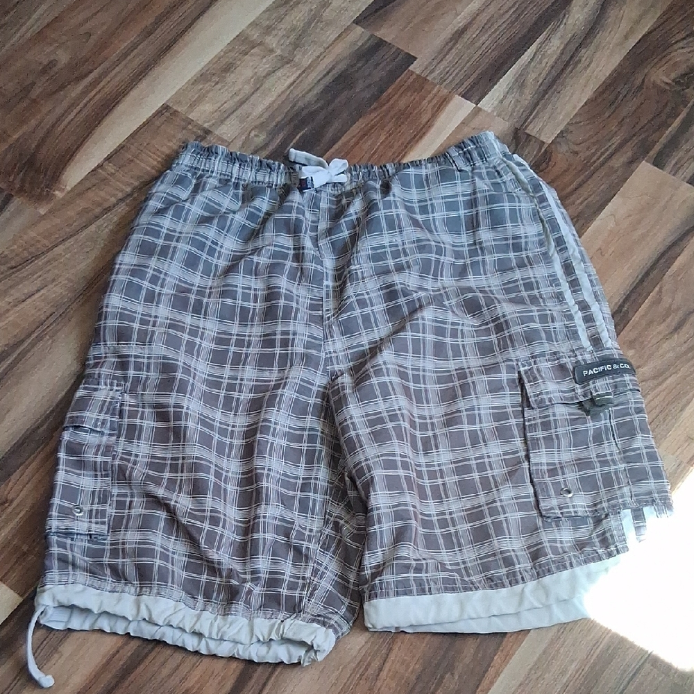 Men's Pacific & Co Plaid Gray Mesh Swim Shorts